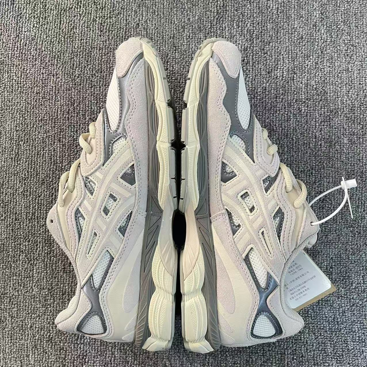 ASICS GEL-NYC Creme